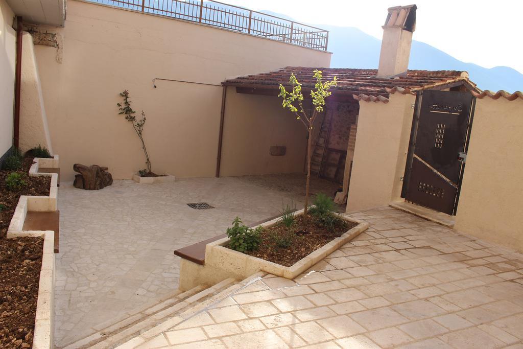 Lu Passittu Apartment Norcia Exterior photo